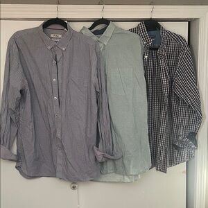 Van Heusen XL Button Down Shirts Complementary Cuffs